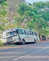 பைக் மீது பஸ் மோதி விபத்து: தாய், குழந்தை பரிதாப பலி82