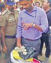 அதிமுக மாஜி அமைச்சரின் ஆயிரம் விளக்கு தொகுதியில் வீடுவீடாக பணப்பட்டுவாடா0