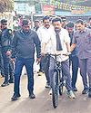 கொடைக்கானல் ஏரிக்கரை சாலையில் முதல்வர் மு.க.ஸ்டாலின் உற்சாக சைக்கிள் சவாரி5