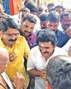 அமைச்சருக்காக அரை மணிநேரம் தாமதமாக கோயில் நடை சாத்தல் அமைச்சருக்காக அரை மணிநேரம் தாமதமாக கோயில் நடை சாத்தல்5