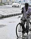 மேக வெடிப்பு: சென்னை மக்களைக் குளிர்வித்த மழை22