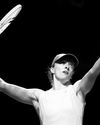 Sinner routs Zverev to close in on reclaiming the No. 1 ranking Los Angeles Times