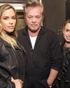 MELLENCAMP LEANS ON MEG MELLENCAMP LEANS ON MEG