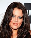 KHLOE FAKES IT TILL SHE MAKES IT!