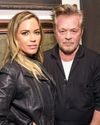 DESPERATE DAD MELLENCAMP MAKES AMENDS