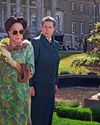 Joan's greatest act FROM DAME TO DUCHESS! New Idea
