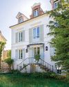 Homes & Gardens