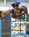 Morris maintains winning streak Morris maintains winning streak21