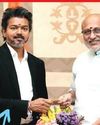 அரகஜா திலகம்-குங்குமப் பொட்டு! டெல்லியில் விஜய் இரட்டை வேடம்! அரகஜா திலகம்-குங்குமப் பொட்டு! டெல்லியில் விஜய் இரட்டை வேடம்!2