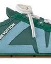 SAY "Sneakerina" SAY "Sneakerina"