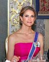 Magdalena de Suecia vuelve a brillar en palacio16