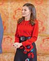 La Reina Letizia recibe una muñeca a su imagen y semejanza4