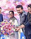 আবেগ-উচ্ছ্বাসে রিচা-বরণ14