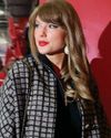 TAYLOR SWIFT Y SU MADRE, DOS «CHEERLEADERS>> PARA APOYAR A TRAVIS KELCE