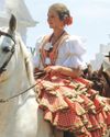 VICTORIA DE MARICHALAR SE ESTRENA EN EL ROCÍO CON EL MISMO «LOOK» QUE LLEVÓ SU MADRE, LA INFANTA ELENA, HACE 41 AÑOS ¡HOLA! Spain