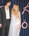 SIENNA MILLER «DESTAPA» POR SORPRESA SU EMBARAZO: SERÁ MADRE DE NUEVO CON OLI GREEN A LOS 43 AÑOS SIENNA MILLER «DESTAPA» POR SORPRESA SU EMBARAZO: SERÁ MADRE DE NUEVO CON OLI GREEN A LOS 43 AÑOS1