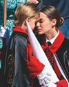 GARA ARIAS ENSEÑA A SU HIJO MARCO UNA DE SUS TRADICIONES MÁS QUERIDAS19