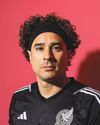 MEMO OCHOA ENTRE LAS CANCHAS Y LA ACTUACION MEMO OCHOA ENTRE LAS CANCHAS Y LA ACTUACION6