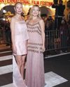 GWYNETH AND KATE PUT ON A SISTER ACT4