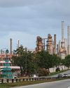 Maduro Falls, Oil Keeps Calm15