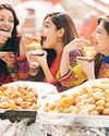 వర్షాకాలంలో స్ట్రీట్ ఫుడ్... జాగ్రత్త !14