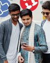 हम इंस्टा फेसबुक वासी हैं हम इंस्टा फेसबुक वासी हैं